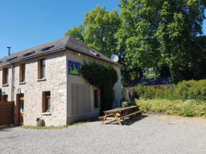 Гостиница Logis Relais Des Caillères  Сен-Павас